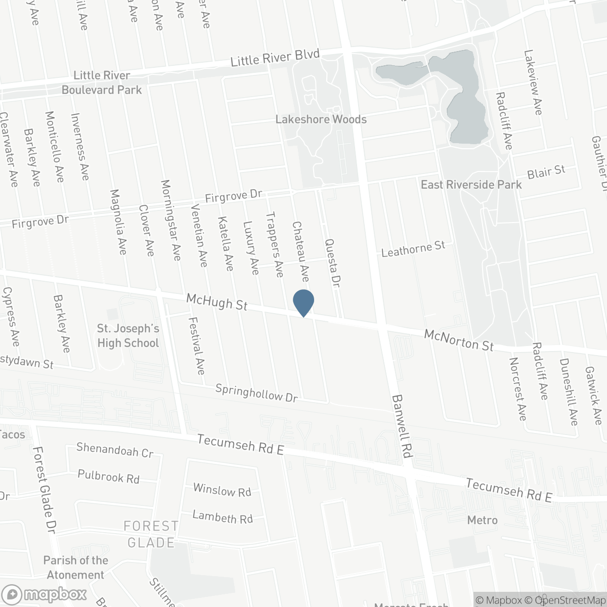 2211 CHATEAU AVENUE, Windsor, Ontario N8P 1N6